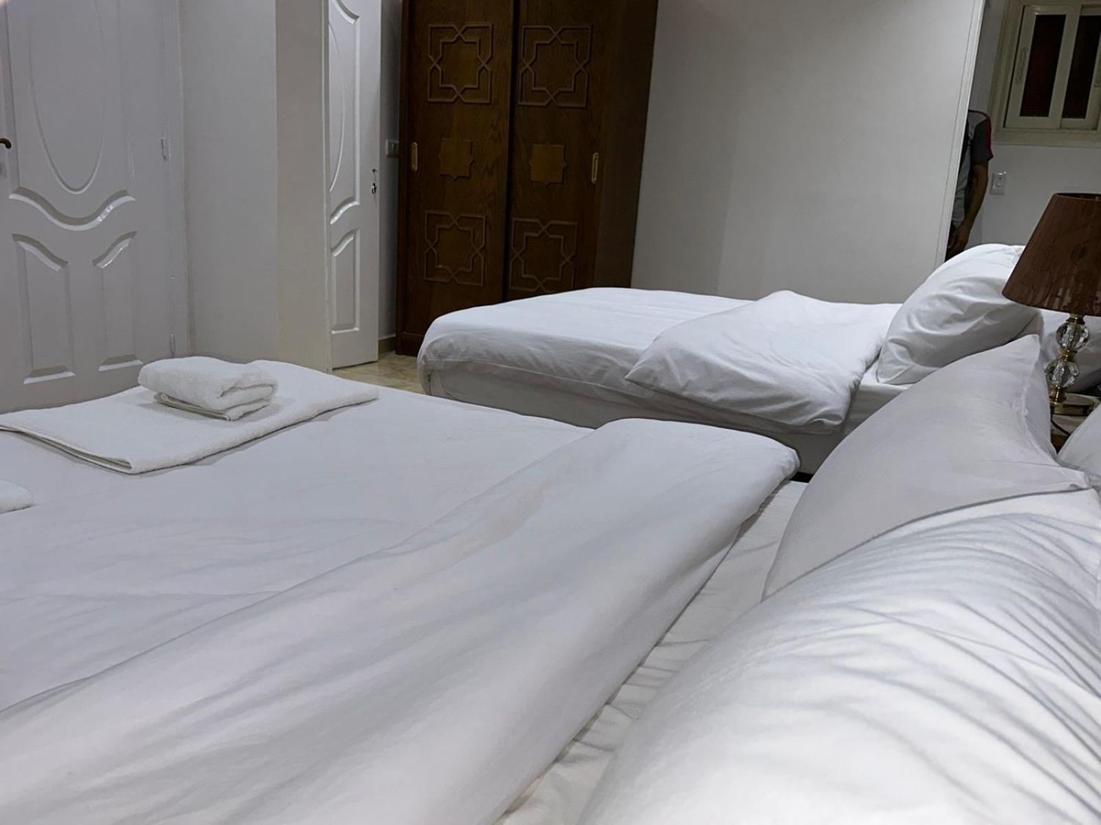 Full Pyramids View Apartment With Balcony For 8 P Kafrat al Jabal ภายนอก รูปภาพ
