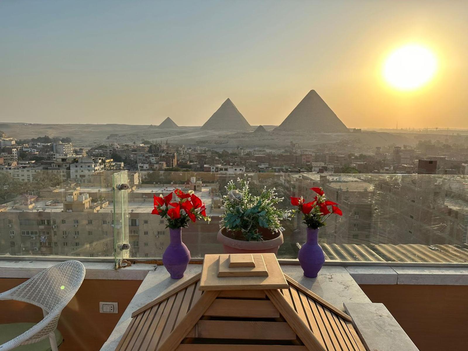 Full Pyramids View Apartment With Balcony For 8 P Kafrat al Jabal ภายนอก รูปภาพ