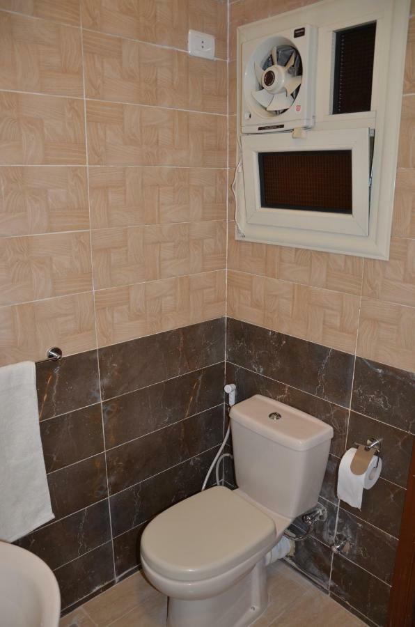 Full Pyramids View Apartment With Balcony For 8 P Kafrat al Jabal ภายนอก รูปภาพ
